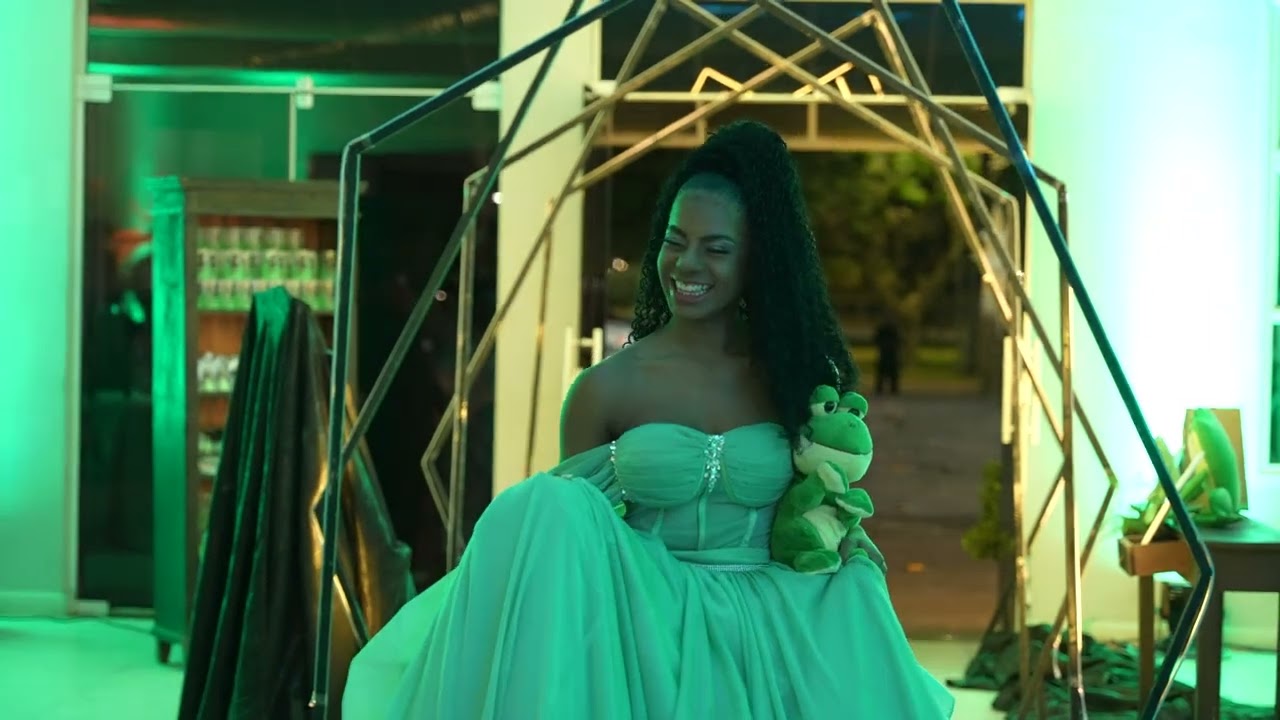 2025 10 25 15Th Lívia Pocket