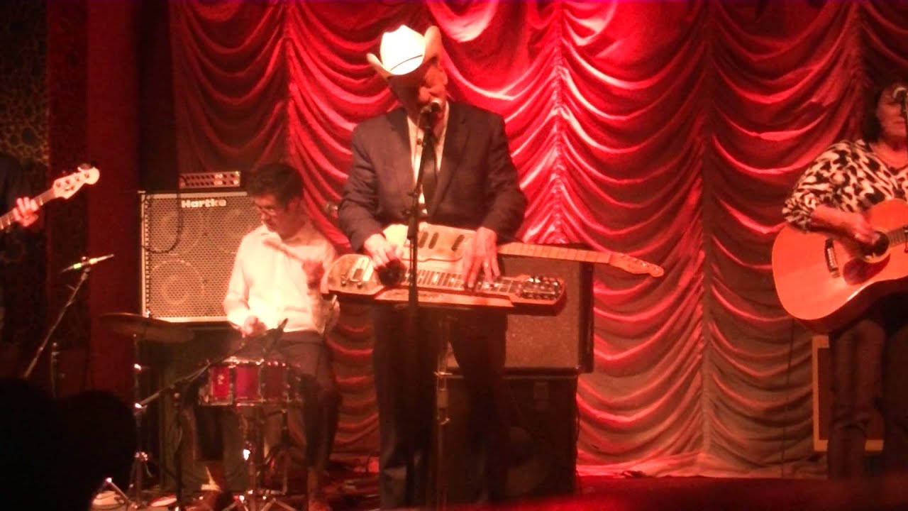 Junior Brown -  