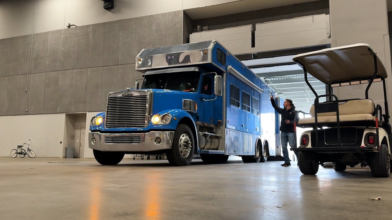 LIVE: Castrol Gateway Dirt Nationals Load-In