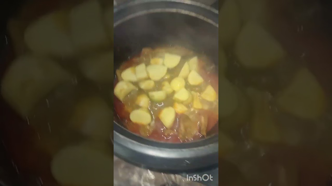 মুরগী মাংশ লাউ আর আলু দিয়ে রান্না করেছি #cooking #recipe #beautiful #bangladesh 