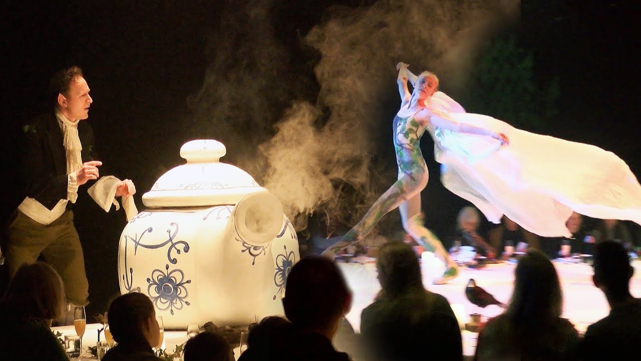 Spis Eventyrligt. Totalteater med Mad til.