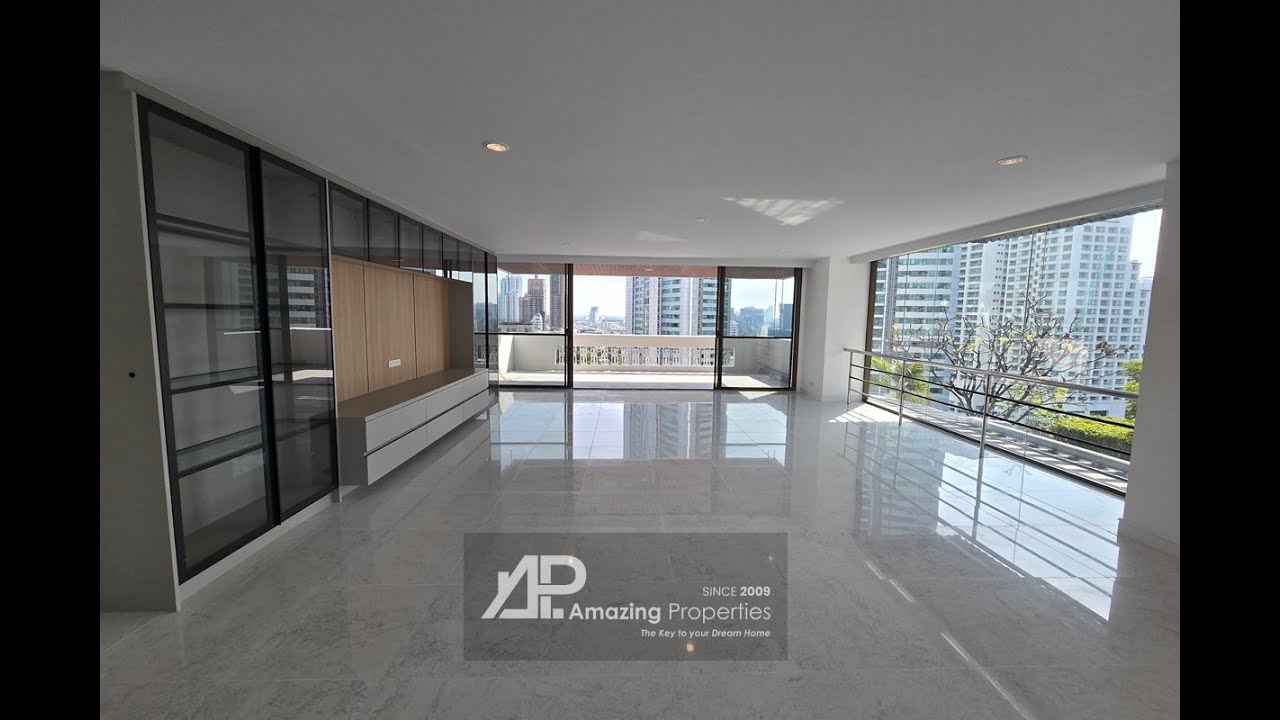 4-Bedroom Duplex Penthouse in Asoke with private rooftop terrace