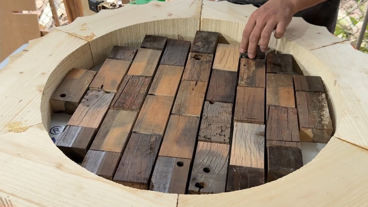 DIY: How a 5-Year Woodworker Built This Incredible & Useful Round Table