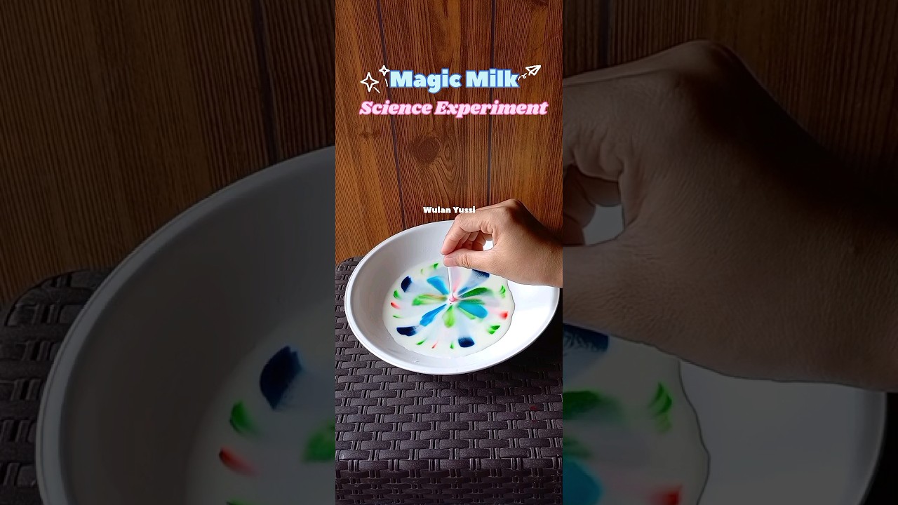 MAGIC MILK SCIENCE EXPERIMENT #shorts #learning #creative