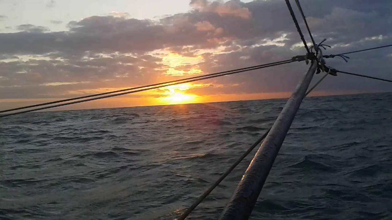 Pescaria no barco de arrastão.(3)