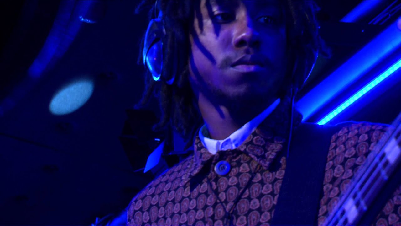 FKA twigs - Video Girl in the Live Lounge