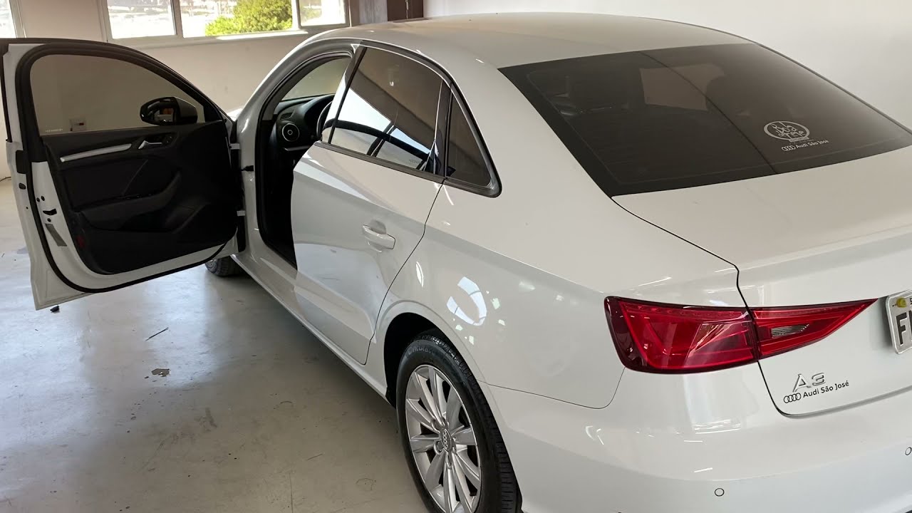 Audi A3 2016 com volante multifuncional instalado no sistema original @mssoundosasco