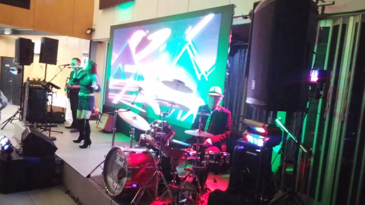 Roxx Mixx Live At The Rochford Wines Yarra Valley - p4