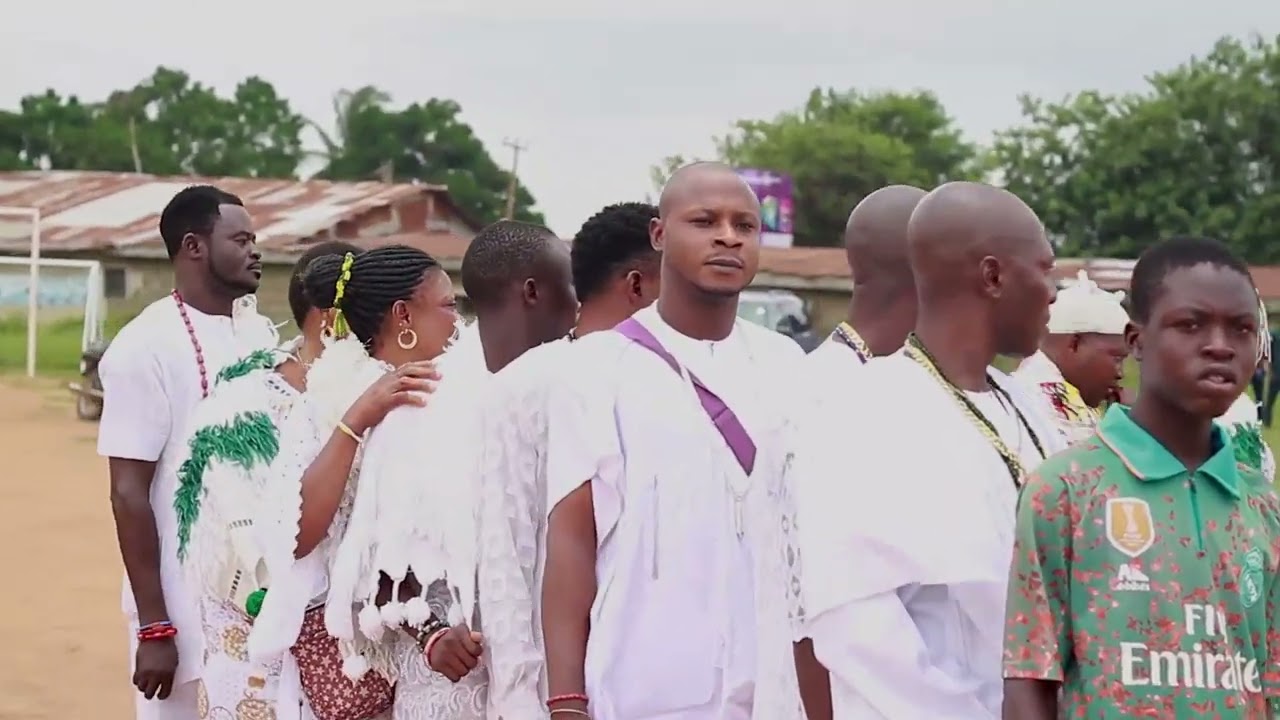 OGBONI: OGBONI ENTRANCE IN ISESE DAY OYO STATE IBADAN