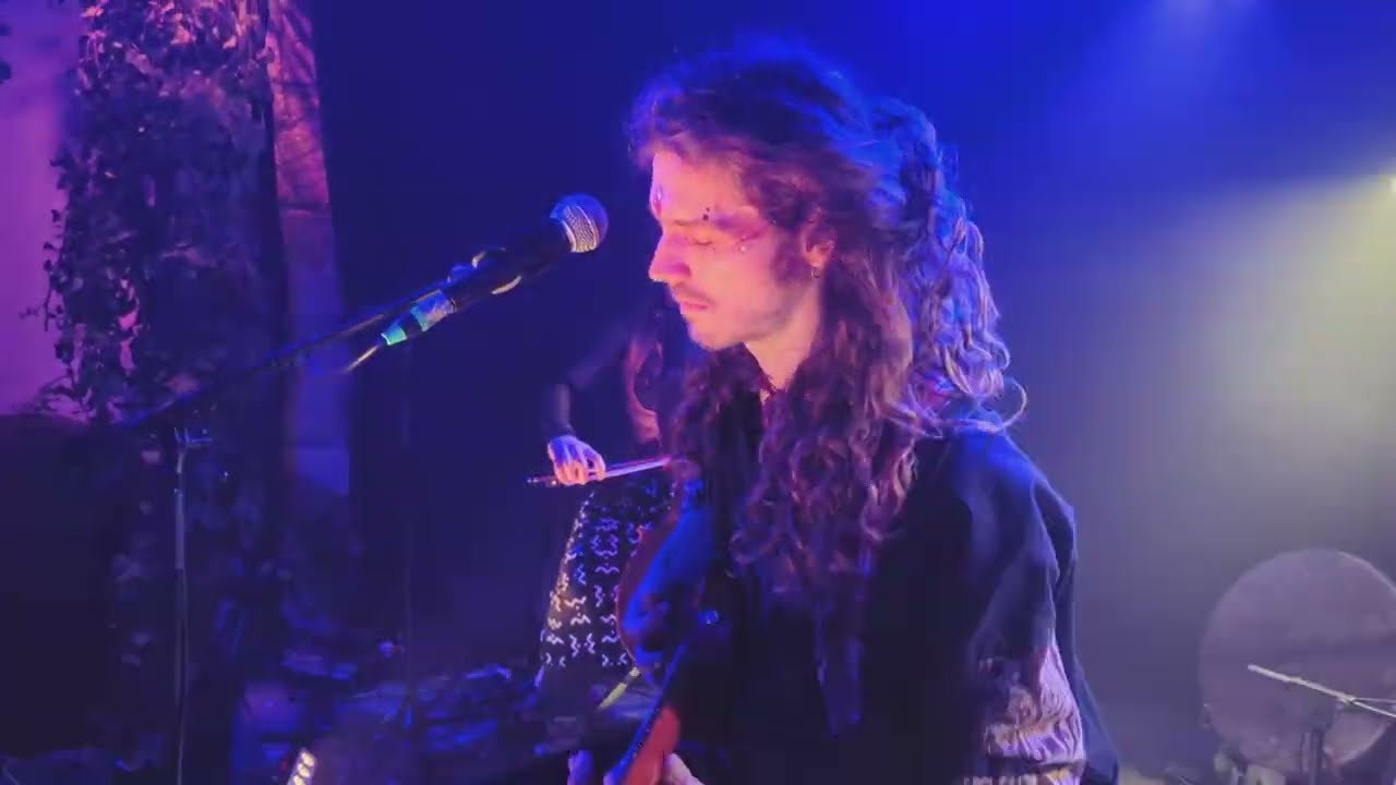 LA'AU PROJECT - Desert Mind [Clip Live]