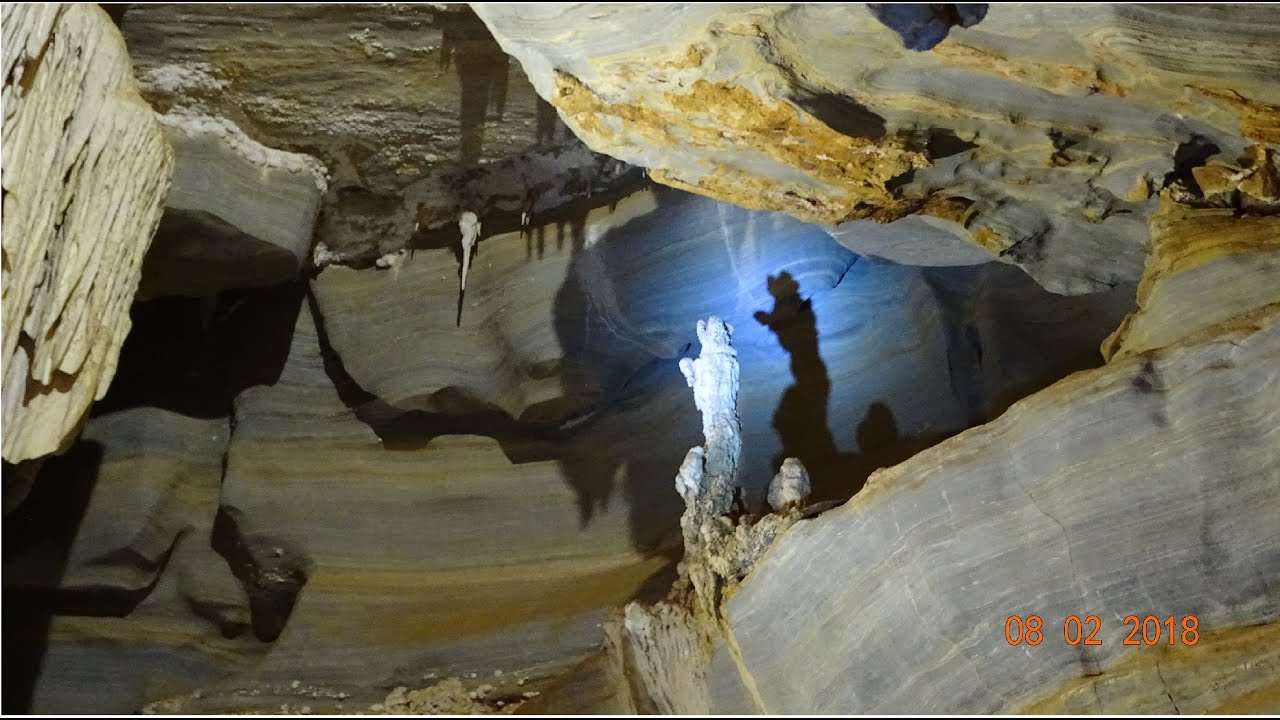 Estrada de Belo Horizonte a Lagoa Santa | Gruta da Lapinha e Serra do Cipo | Misterio sob a terra