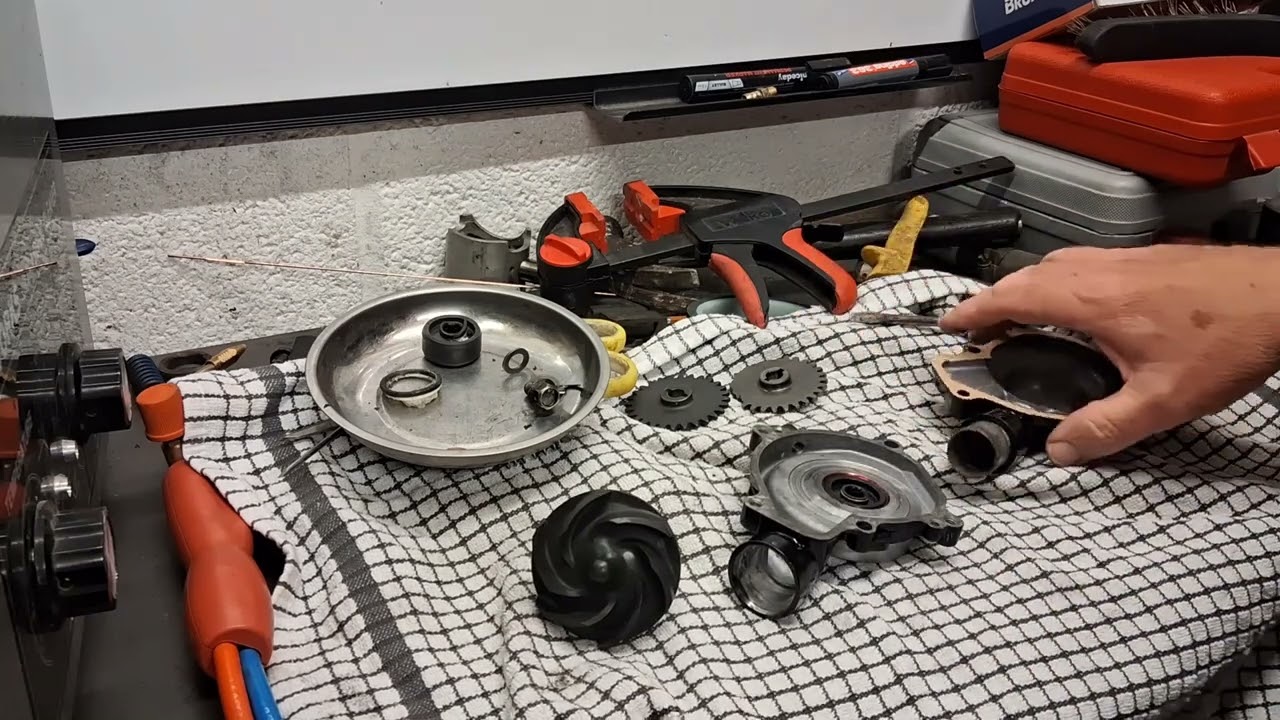 Steve Parrish F1 RD500 - Part 16 - Water Pump