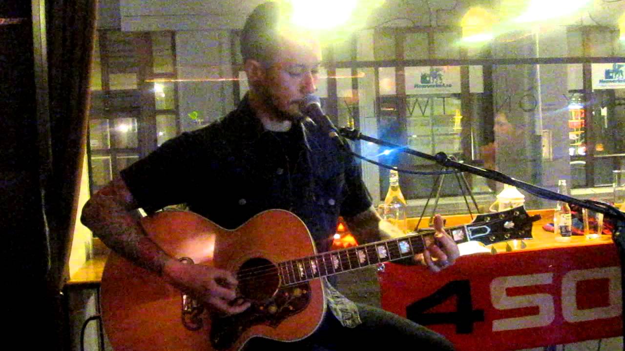 Matt Heafy acoustic Hallelujah - Restaurant 2112 Gothenburg - HD