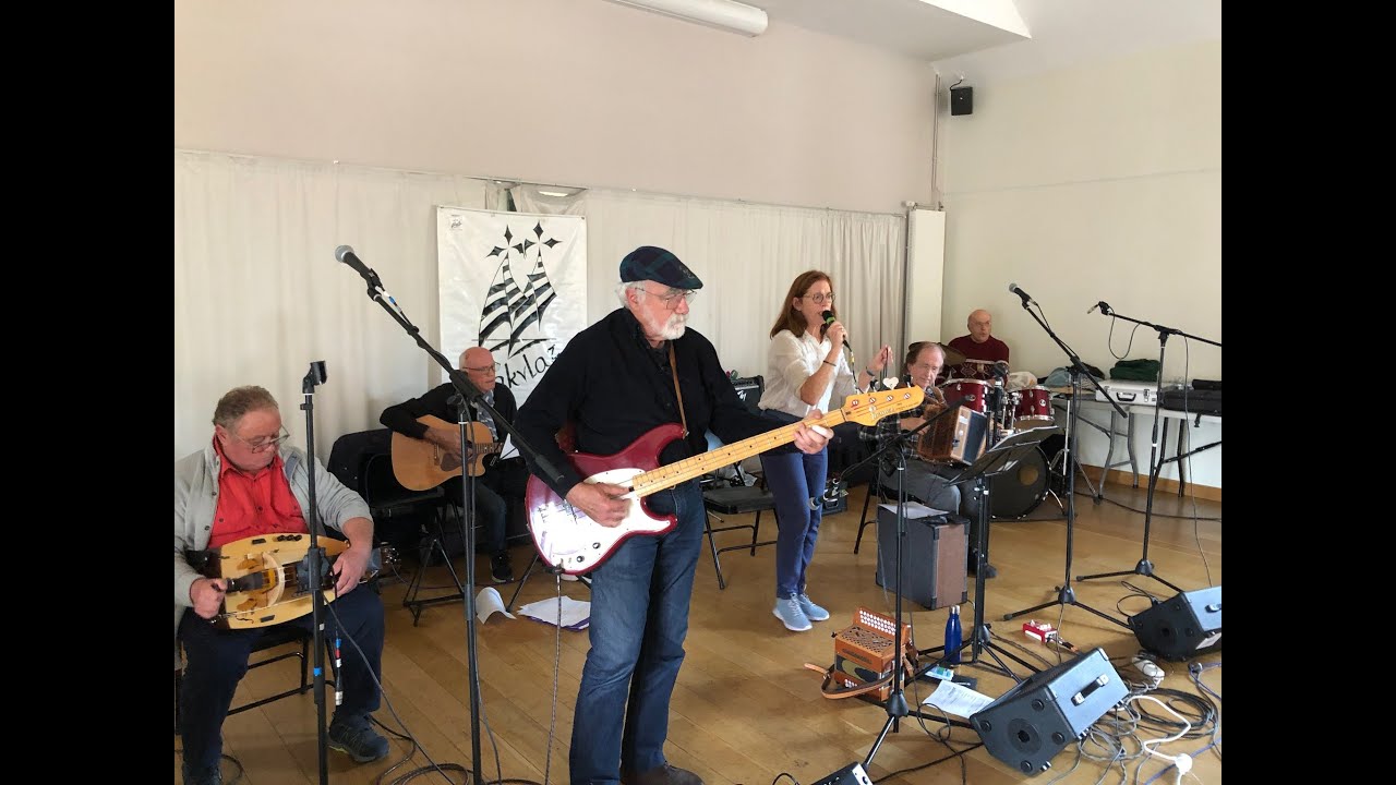 Rond de Landeda joué par mon groupe Au gré du vent au fest-deiz du 09.10. 22 à La Chapelle sur Erdre