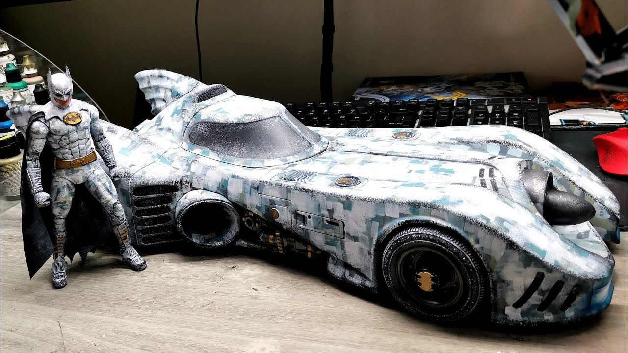 Batmobile 1989 mcfarlane toys gold label custom repaint. 🙏🧿