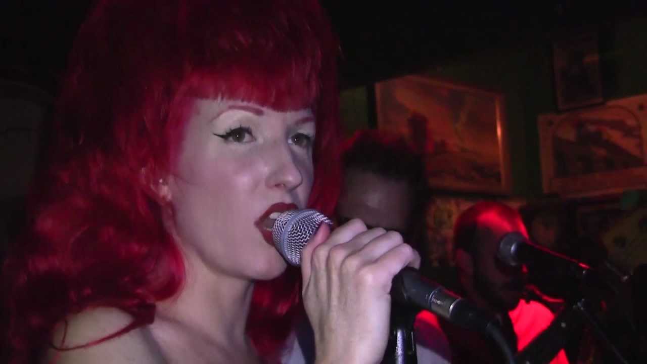 The Amandas Live@WhistleStop preview