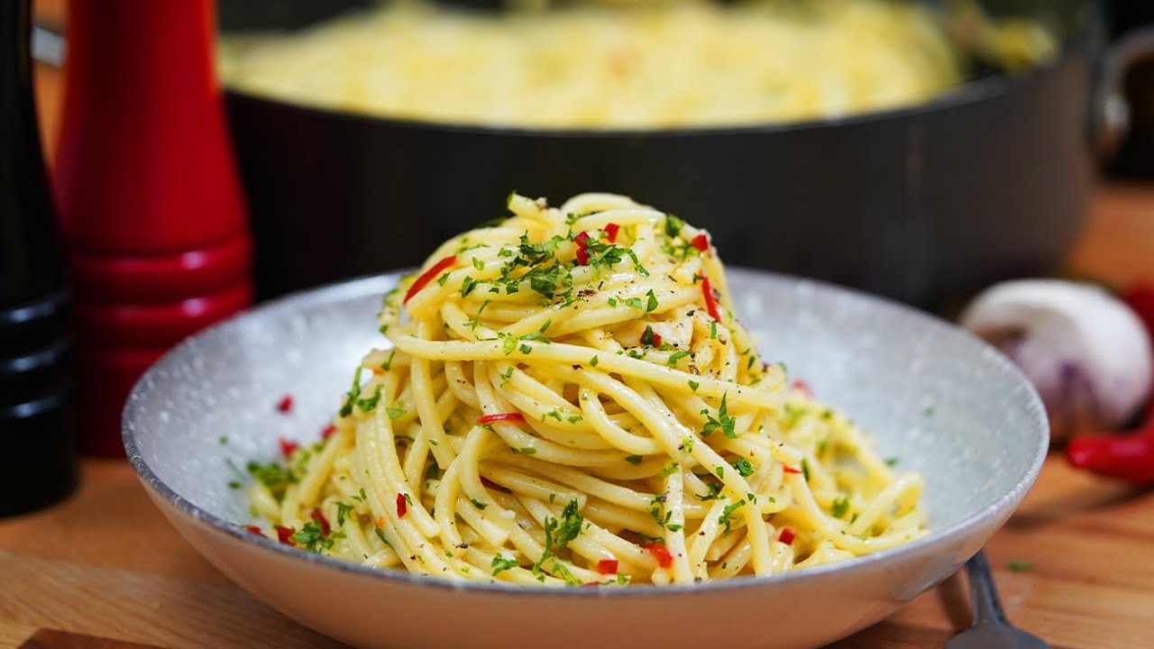 🍝 Паста Альо Олио е Пеперончино, Паста с Чесноком🧄 Масло 🌿и 🌶️Острый Перец | Шеф Паул Константин