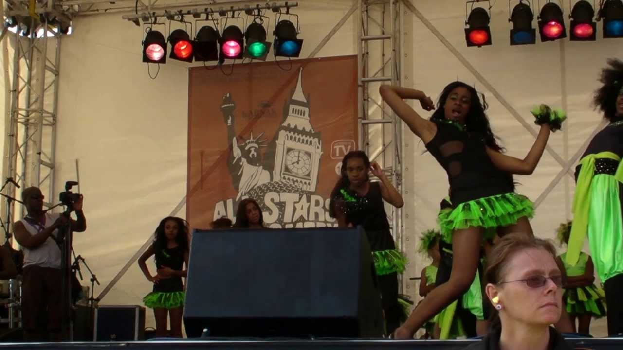Caribbean Carnival Huddersfield Sat 13 July 13 40) Dance Troup