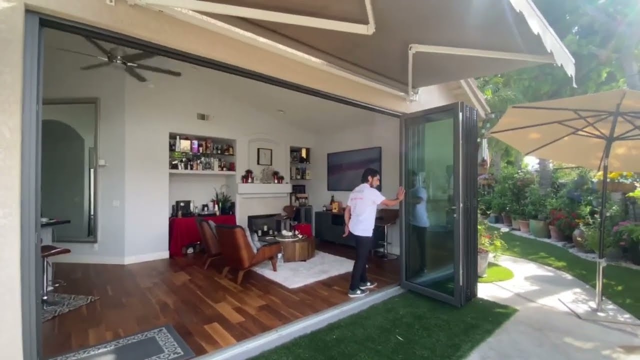 5 panels Bi fold door