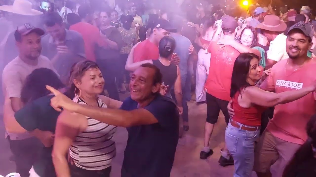 Forró ao vivo em Juara-MT 