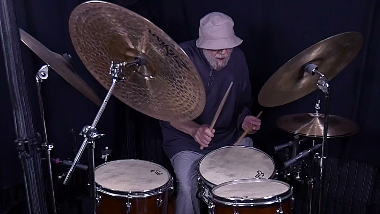 Emergence  -  Free Jazz Drum Solo