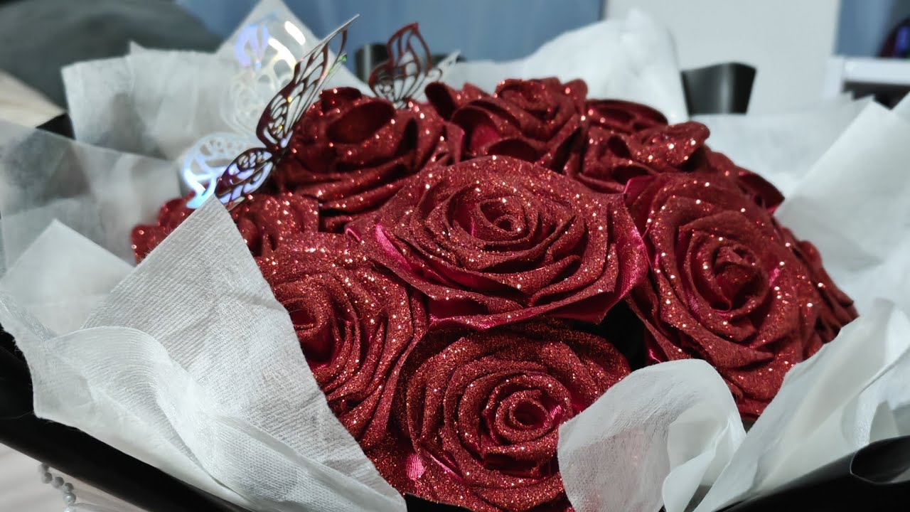 Happy valentines Day🌹 🥰  ทำดอกไม้จากริบบิ้นเซอร์ไฟรส์ท่านประทานกันค่ะ 🥰