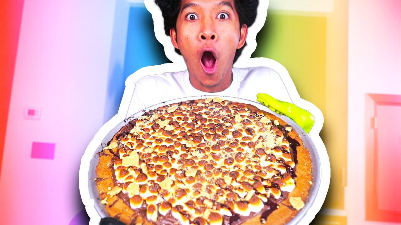 S'MORES PIZZA!!! DIY HOW TO MAKE!!!