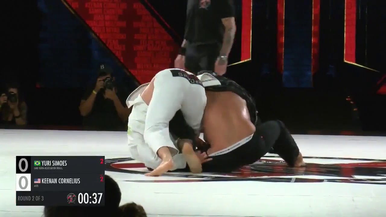 Keenan Cornelius vs. Yuri Simoes ACB JJ 13 - Reverse Omoplata