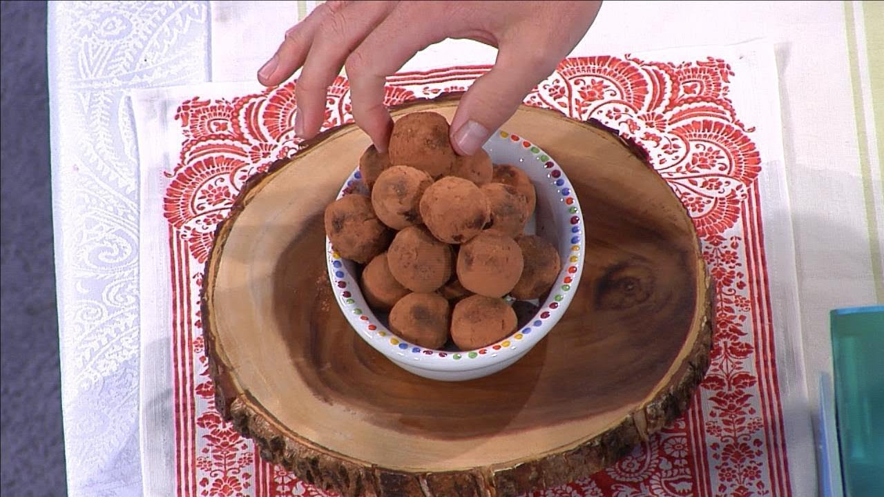 Chocolate Balls Made With a Secret Healthy Ingredient