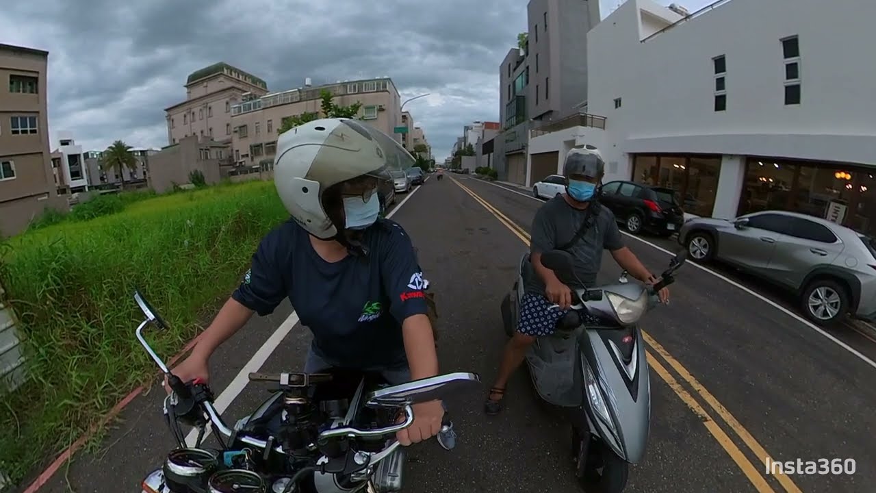 Kawasaki W800  空檔?一檔?在哪裡...老婆考照隔一年後首次上路練車!!