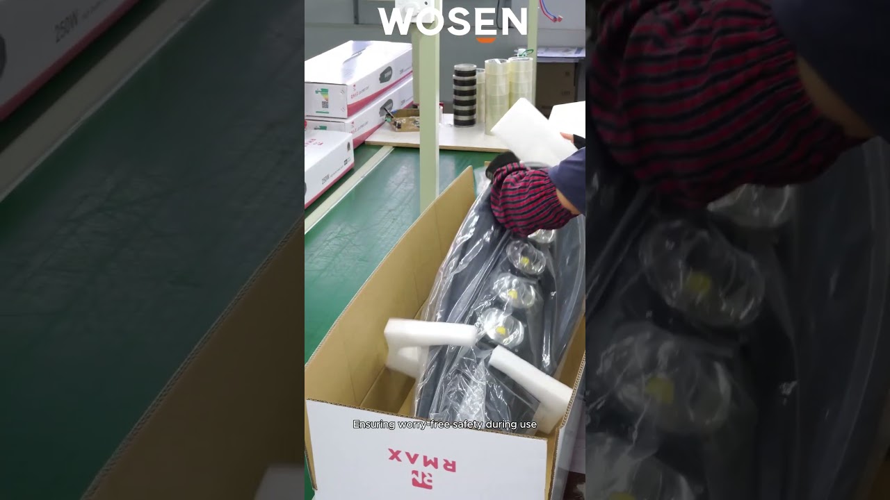 When packaging lighting, they will properly package the lighting  #lightfactory #lightmanufacturer