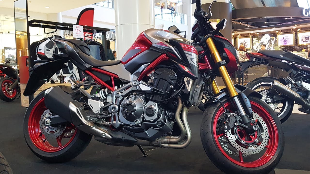Kawasaki Z900 (SPECIAL EDITION)