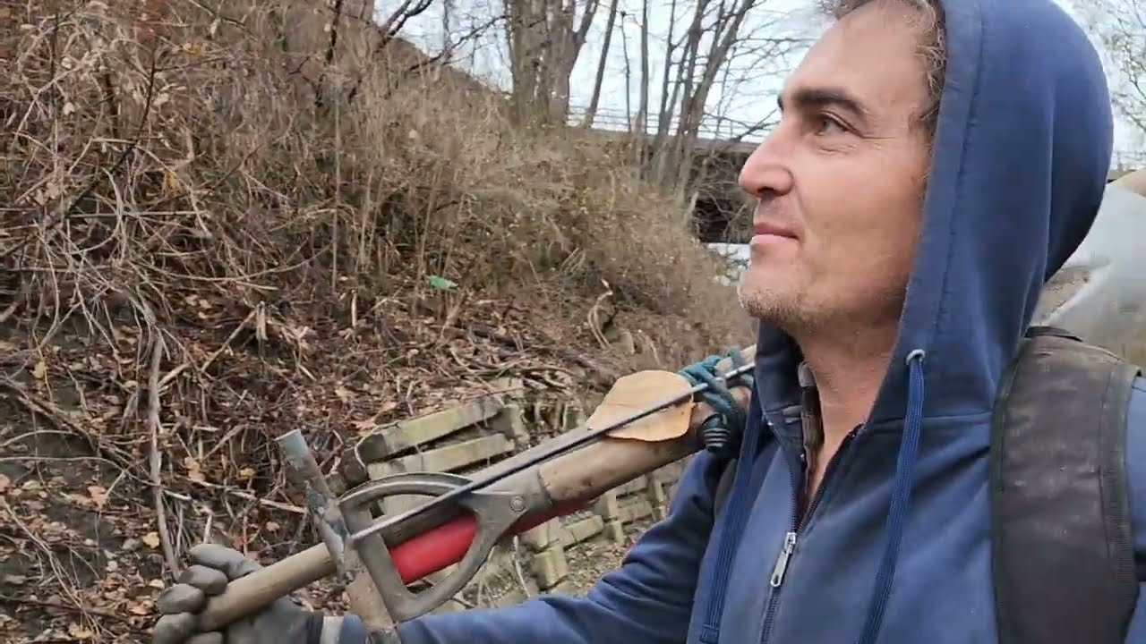 Ben Shares a Pontil Era Bottle Dump in the Vermont Mountains.  Sooo close!