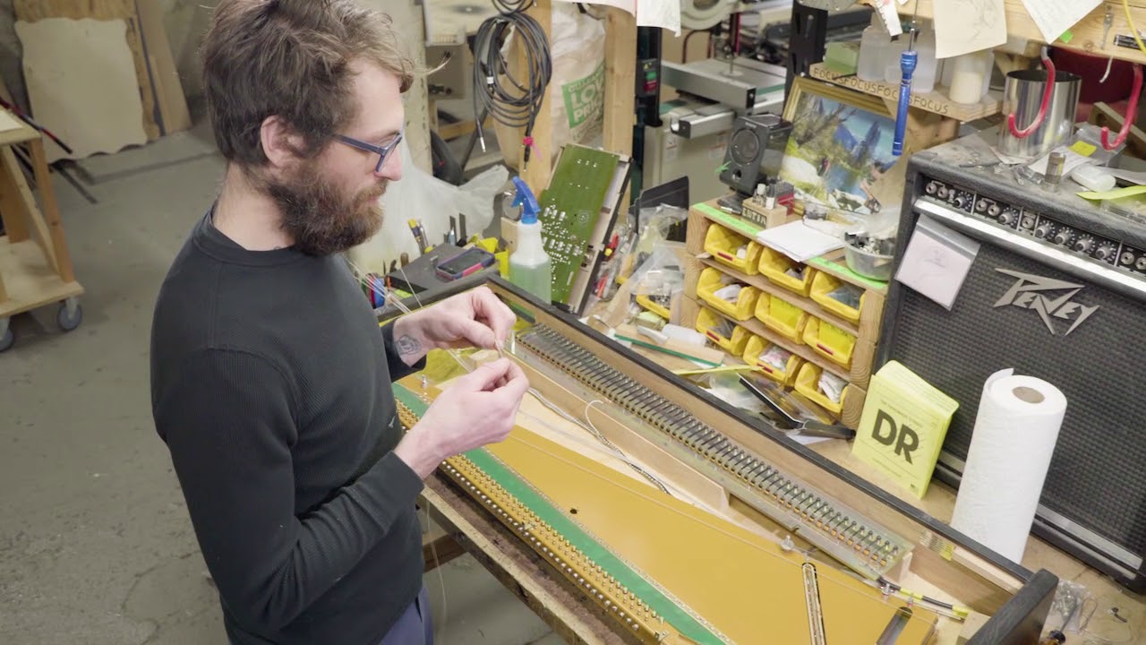 Tech Tip | Vintage Vibe Clavinet Strings & Clavigel Installation