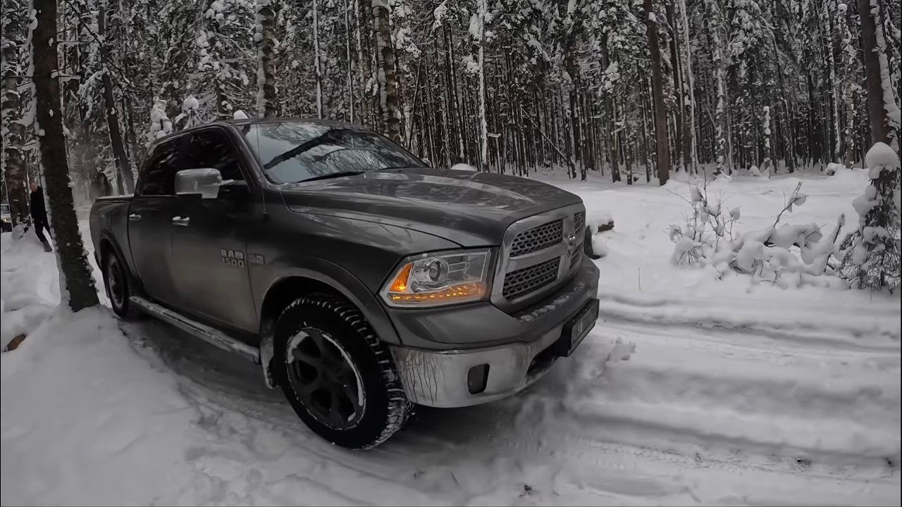 Джиперс Криперс Петербургского Оффроуда. Жестко засадили Dodge Ram в лесу. Кто будет эвакуировать?