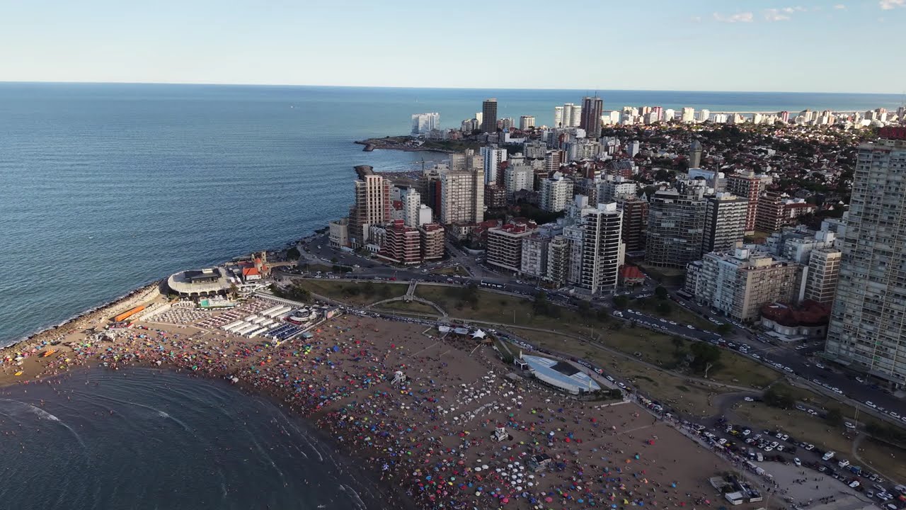 Mar del Plata – El Corazón del Verano | De Edificio Havanna al Muelle de Pescadores (Drone)