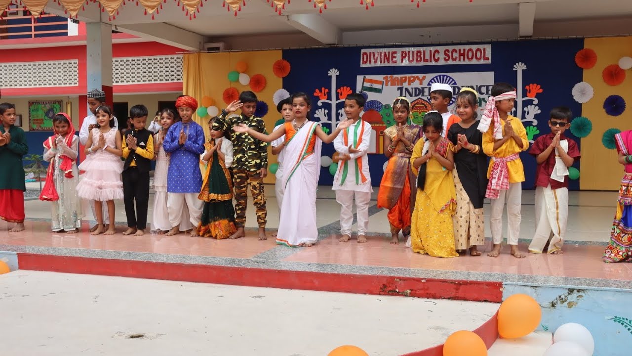 Students of Divine Public School Ziradei depicting different cities of India and their languages.