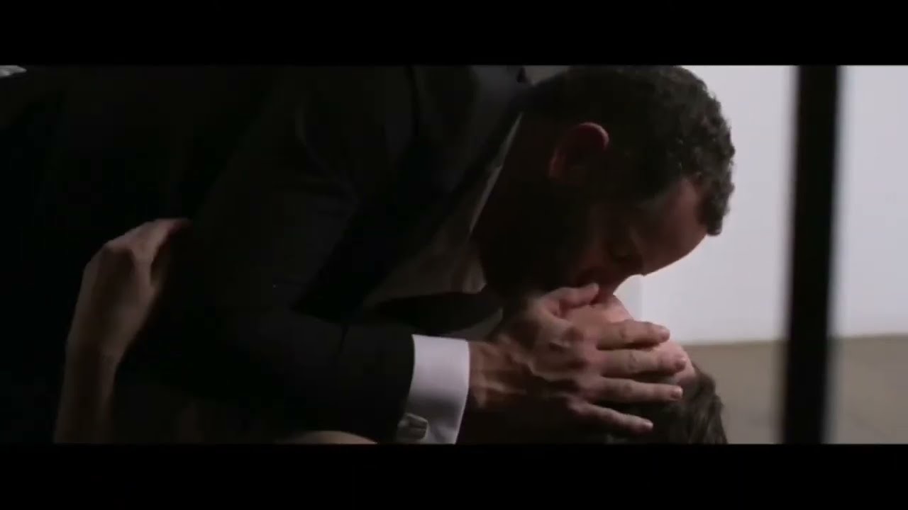 Losing Alice Alice and David kissing scene Ayelet Zurer and Gal Toren