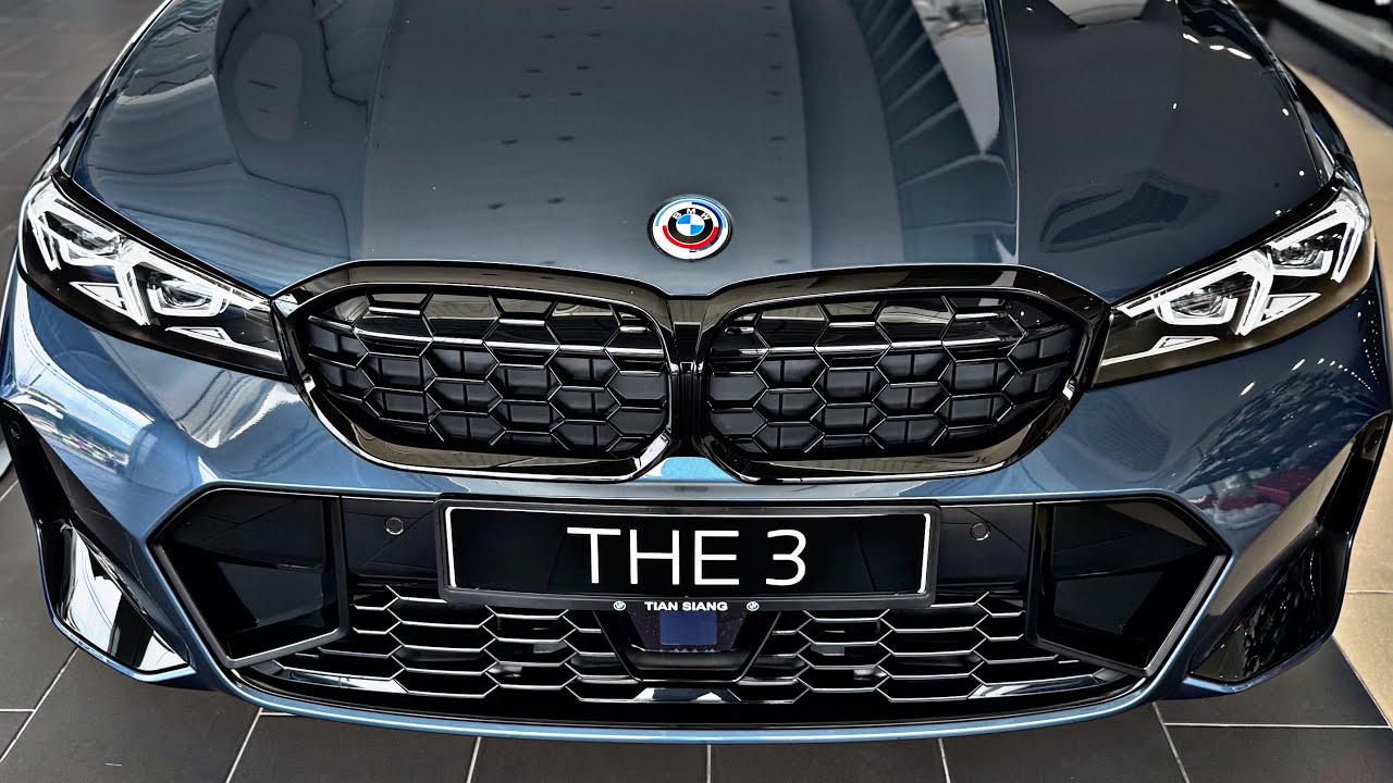All New BMW 3 Series 330i | Luxury Exterior And Interior Details | In-depth Walkaround 