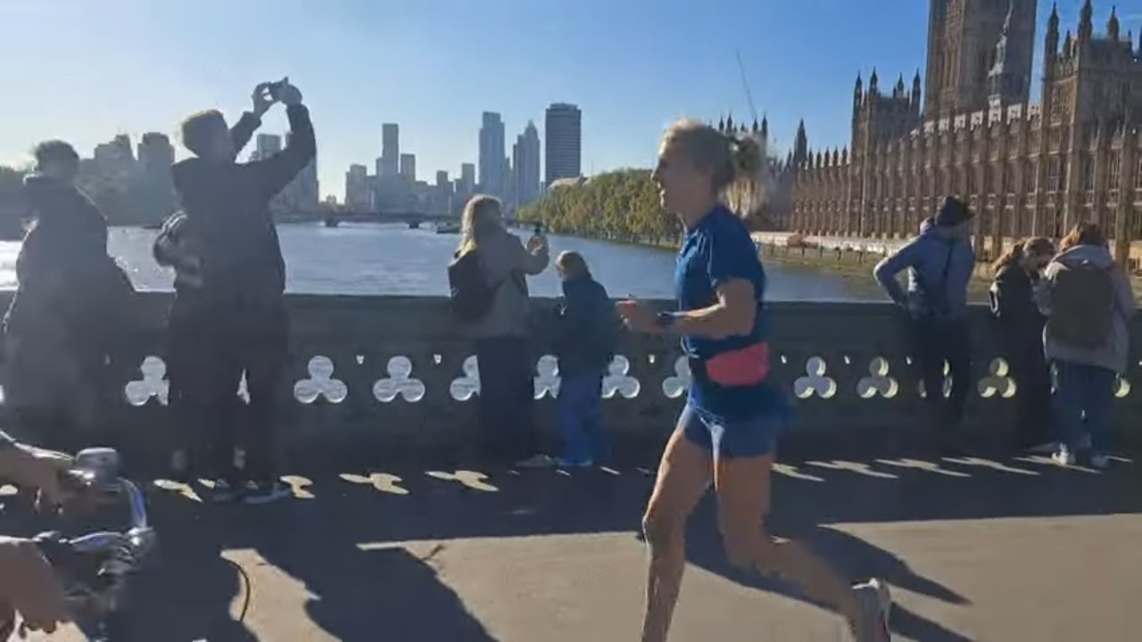 Crossing 6 London Bridges: My 7-Mile Return to Running After Knee Injury!