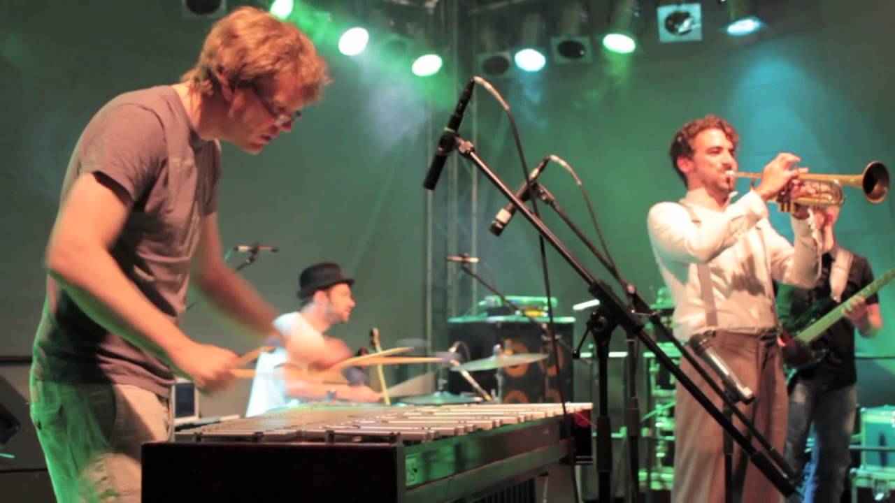 Jazz Against the Machine - Bombtrack live