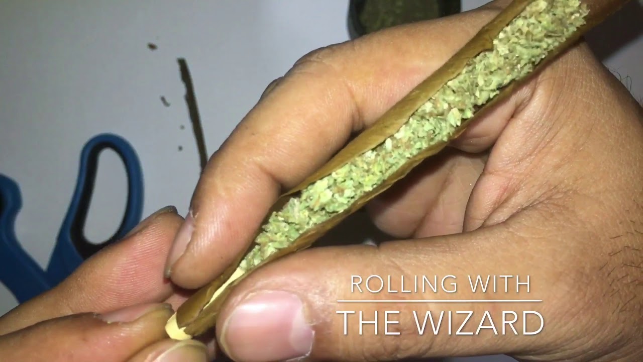 How to roll a blunt using a Game Cigarillo