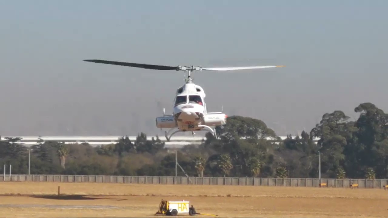 Bell 222 UT Landing at FAGM 