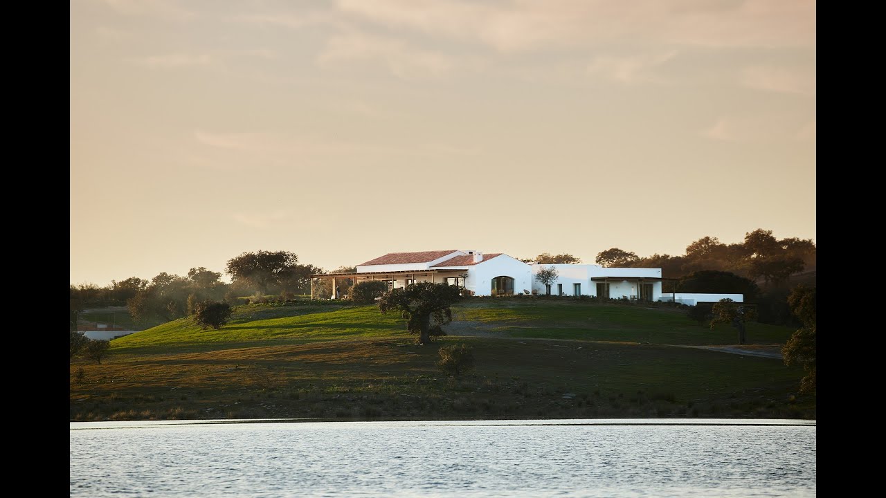 CASA NOSSA - THE LAKE FARMHOUSE, Alentejo, Portugal