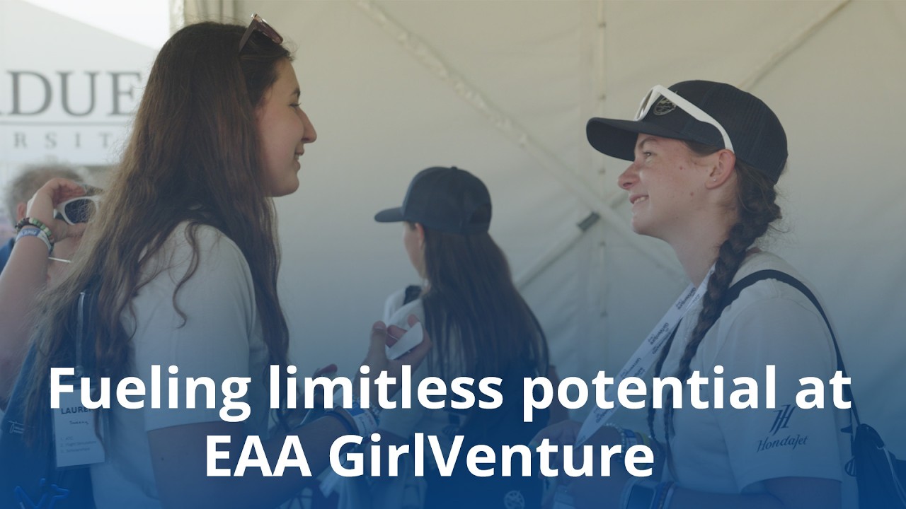 Внутри EAA GirlVenture: как сувенирная продукция лагеря оказывает влияние.