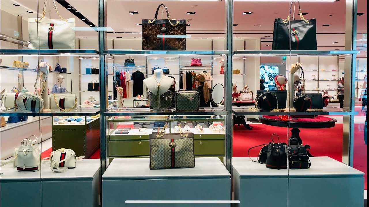 Outlet Fox Town in Mendrisio / Switzerland / Shopping