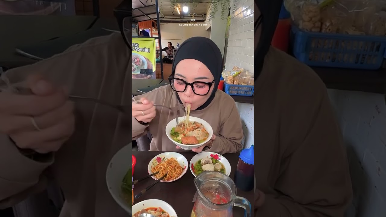 Bakso solo emang rata&sup2; mantul #bakso #shorts #fyp #foodvloger