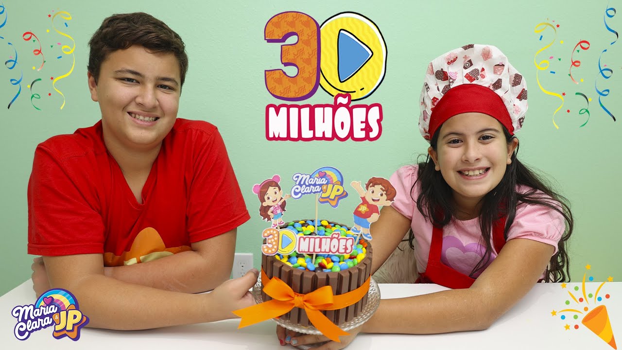 Maria Clara e JP preparam um bolo para comemorar os 30 milhões de inscritos do canal!