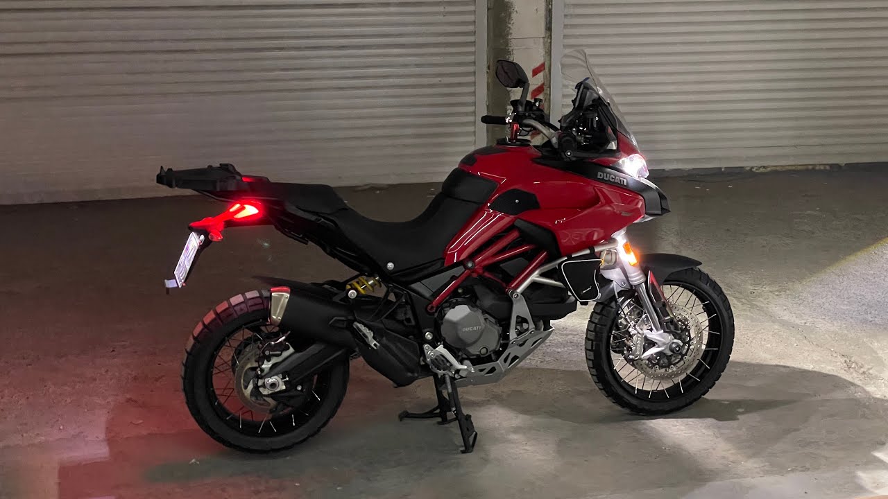 Ducati Multistrada 950s 2020 with ARROW Racing 71738MI de-cat