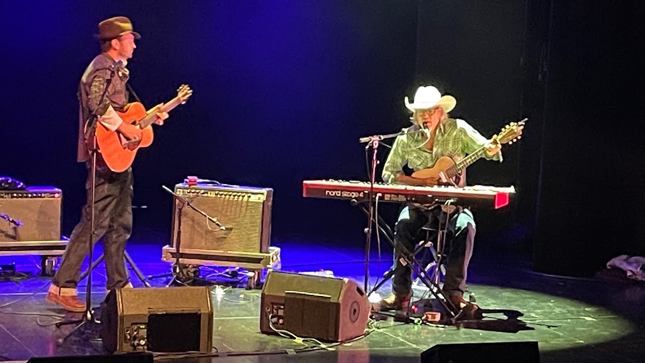 Howe Gelb & McKowski -Blame it On The Ocean / Teatro Cajagranada, Granada 16/05/25 THE GECKOS TOUR